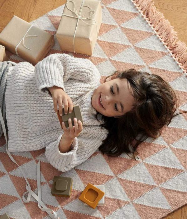 Liewood, Berlin matta med fransar, Triangle tuscany rose mix