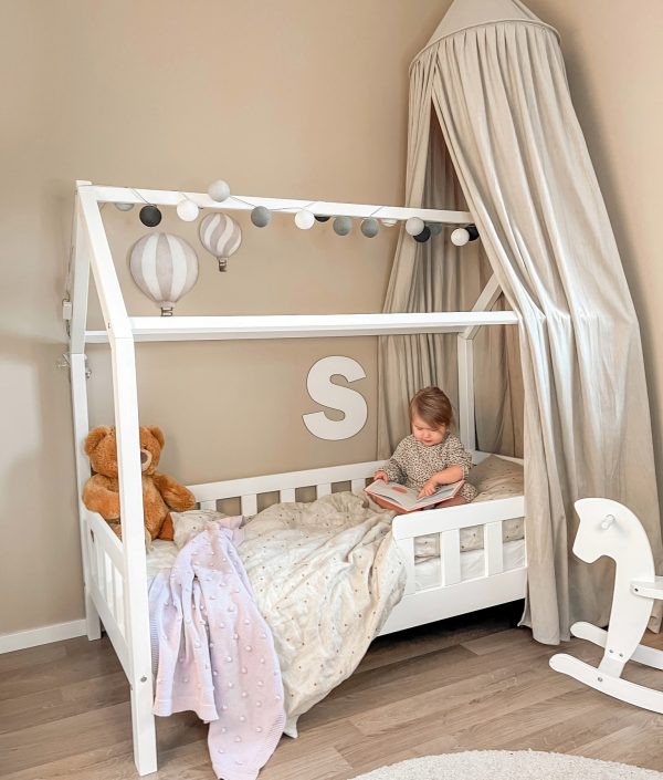 Vit hussäng junior 80x160 med skummadrass