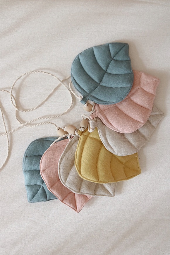 Moi Mili, vimpel i linne löv, Summer - Bild 2