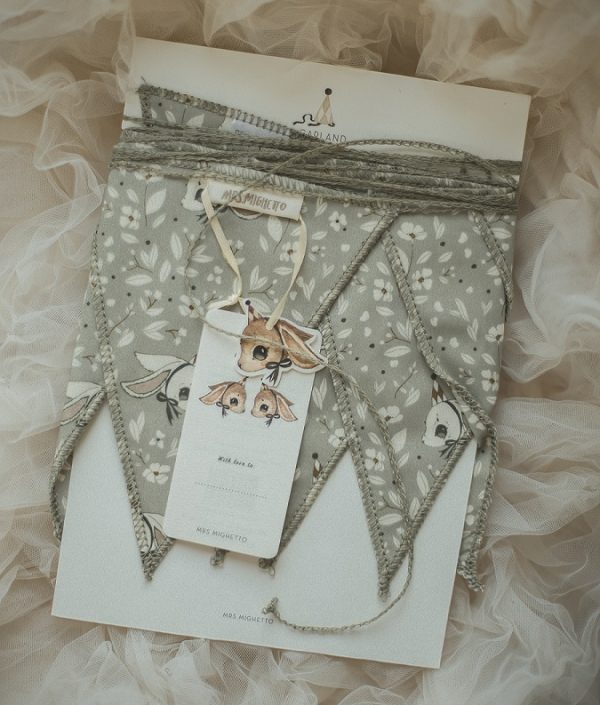 Mrs Mighetto, vimpel Birthday Bunny Green