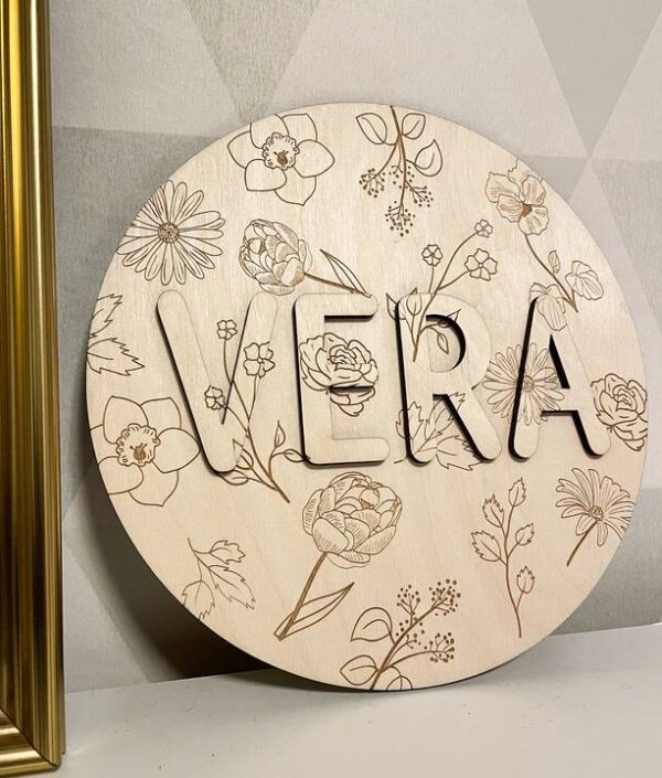 Personlig namnskylt blomster