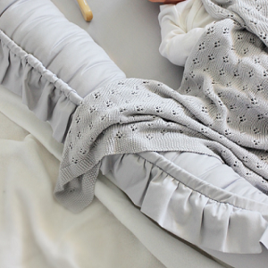 Cotton & Sweets, grå babynest i satin