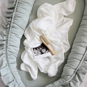 Cotton & Sweets, desert green babynest i satin