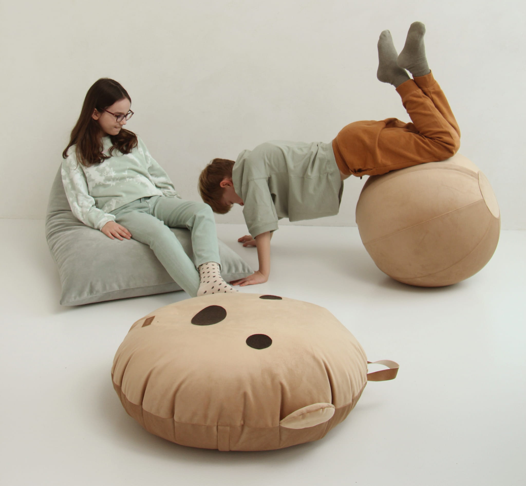 Fayne, sittboll med läderhandtag, beige - Bild 3