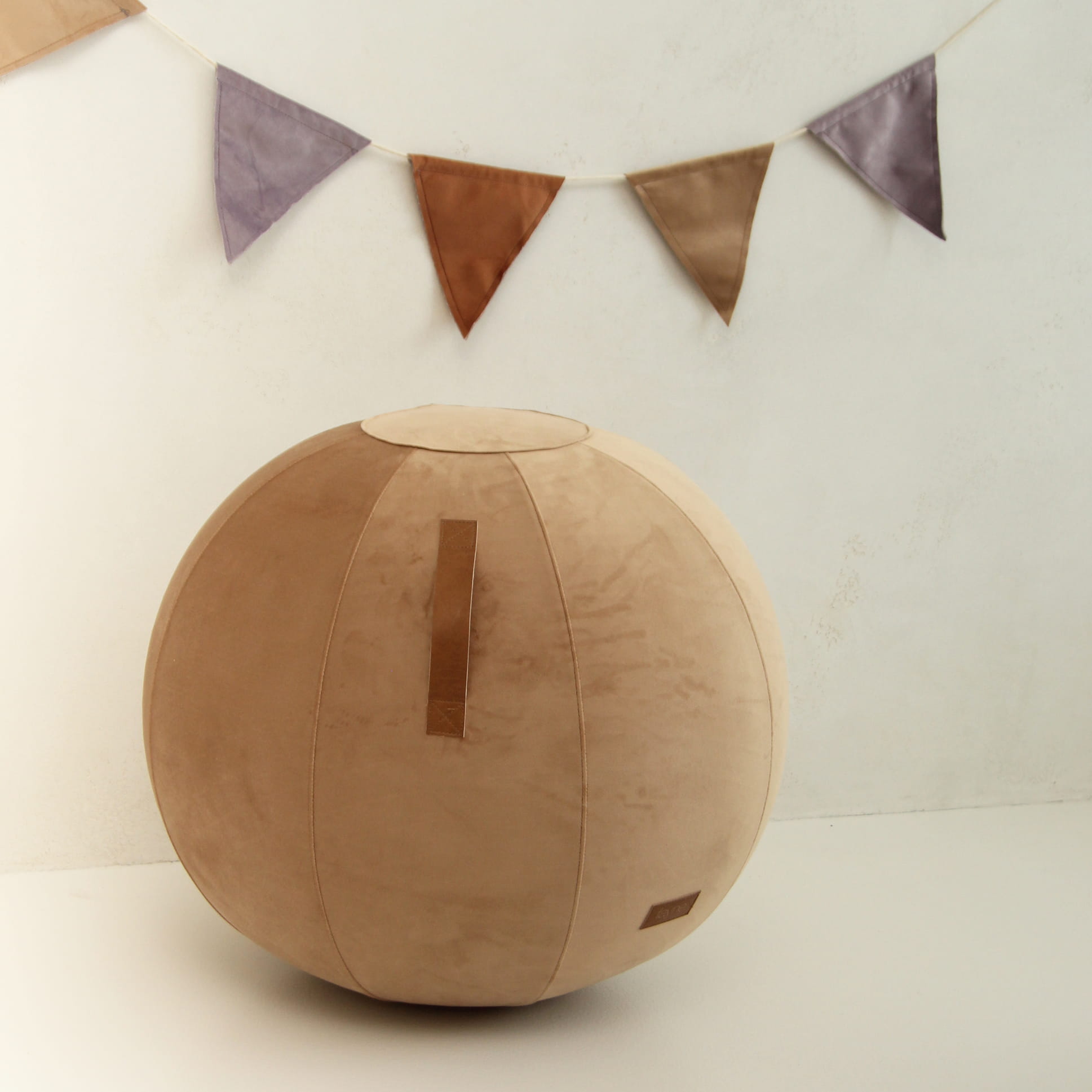 Fayne, sittboll med läderhandtag, beige - Bild 6