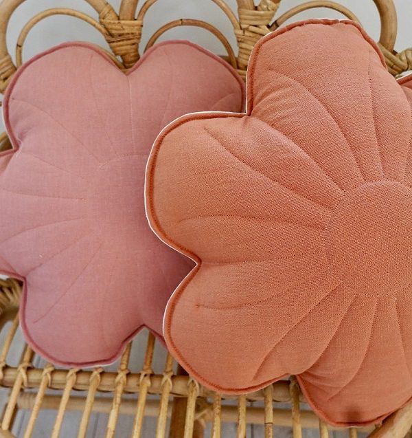 Moi Mili, kudde i linne, Bloom Coral Pink