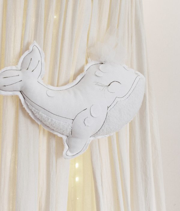 Cotton & Sweets, sängmobil väggdekoration vit val