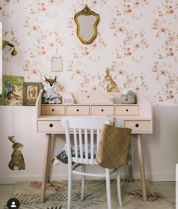 Skrivbord med lådor, River