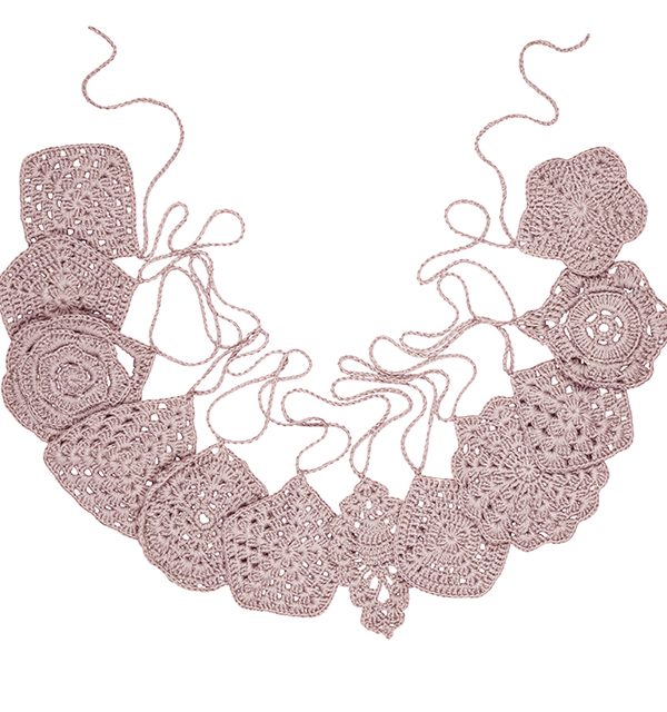 Numero 74, virkad vimpel till barnrummet, Dusty pink