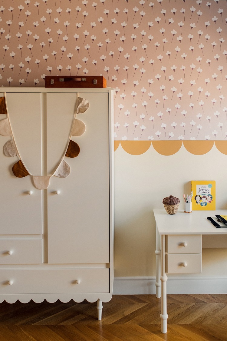 Babushka vit skrivbord till barnrummet - Bild 5