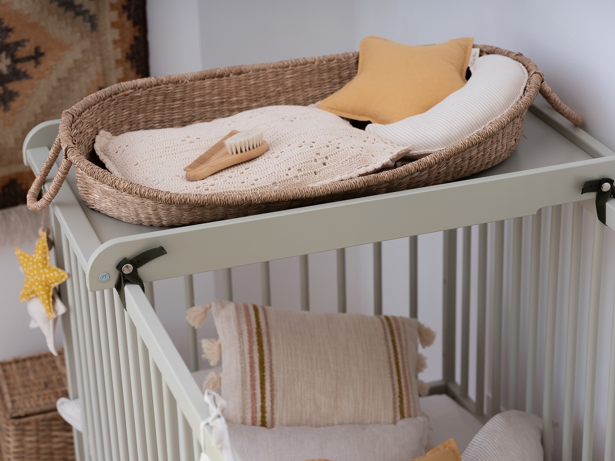 Woodluck, 2 in 1, spjälsäng och juniorsäng Babushka - Bild 9