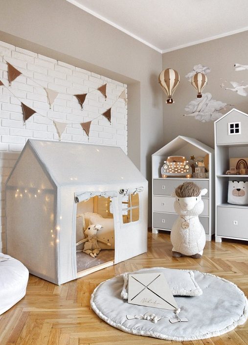 Babylove, lekhus lektält