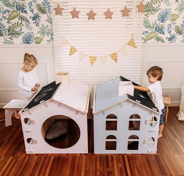 Lekhus med skrivbord