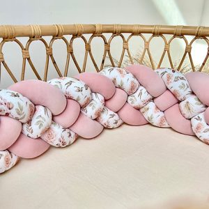 Spjälsängsskydd flätad - Dusty Pink Boho Flowers