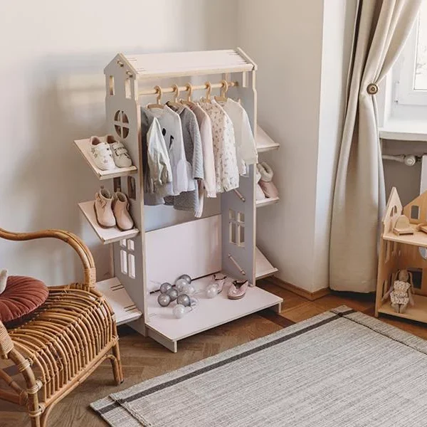 Garderob klädstång hus, The Mini Dressing Room