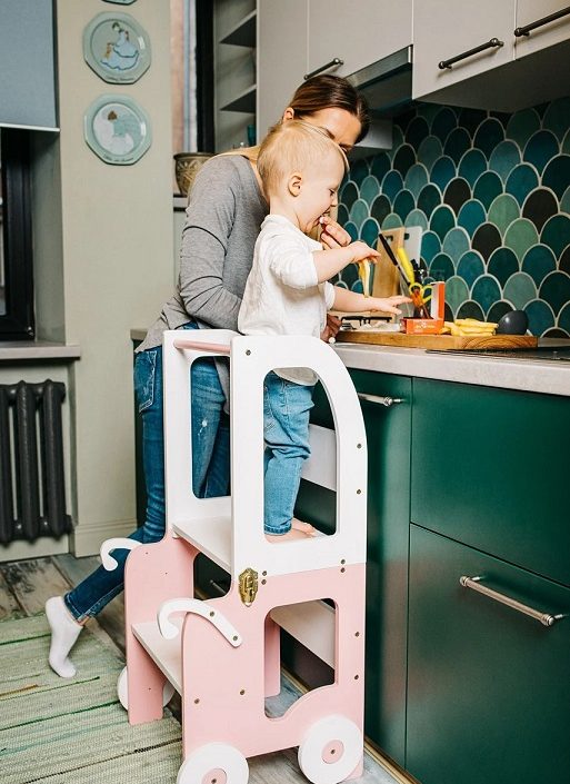 Byggbar kökspall bil, rosa/vit