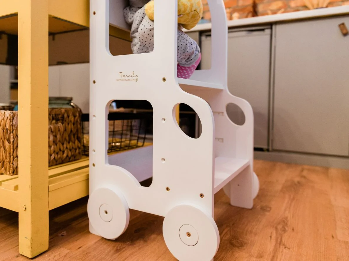 Hjälpa till pall Bil, vit