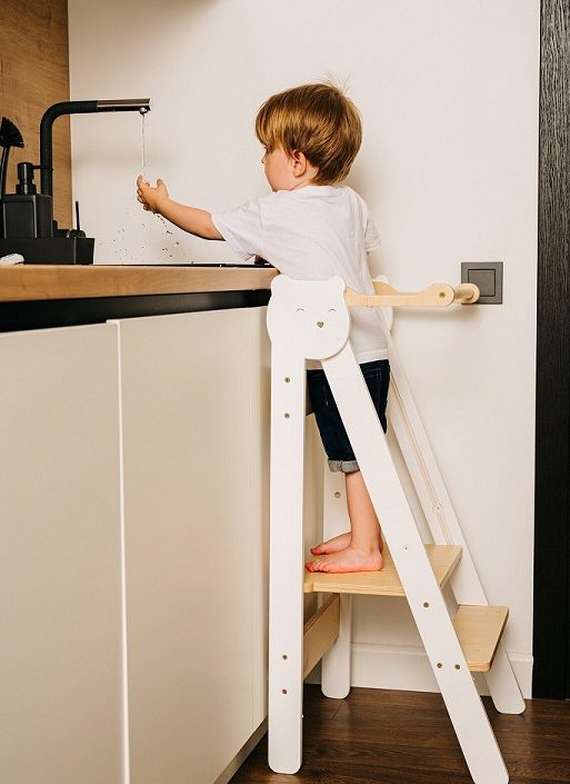 Hjälpa till pall hopfällbar, vit