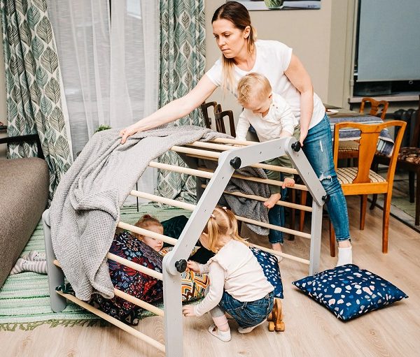 Klätterställning till barnrummet, grå