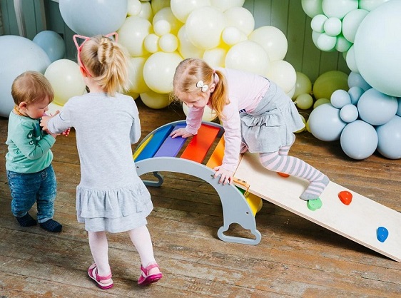 Klättergunga till barnrummet, grå regnbåge - Bild 3