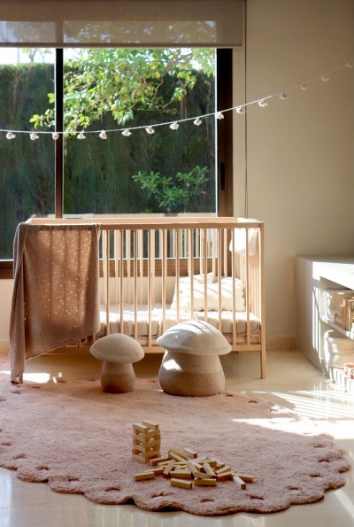 Lorena Canals rund rosa matta till barnrummet, Picone Nude - Bild 4