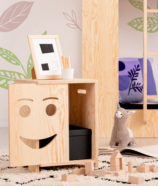Sängbord byrå, Happy