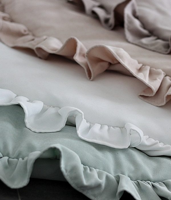 Ljusgrå lekmatta Basic med volang, Cotton&Sweets