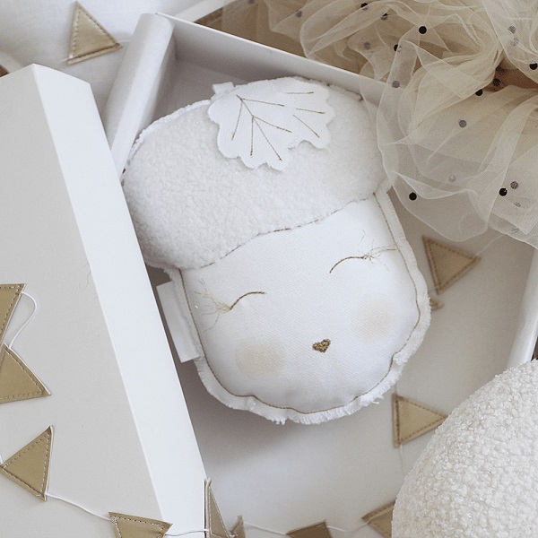 Cotton & Sweets, sängmobil väggdekoration vit ekollon