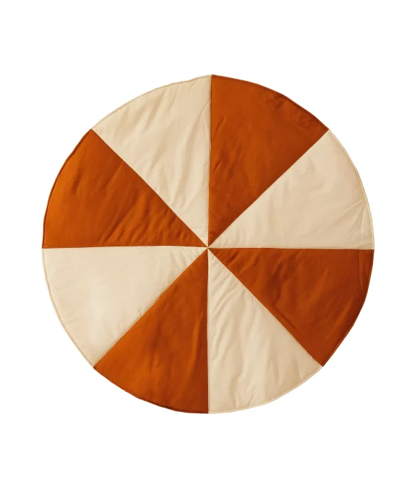 Moi Mili, linne lekmatta cirkus, mustard