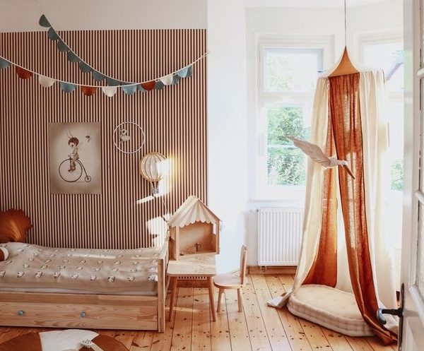 Moi Mili, Sänghimmel - Cirkus