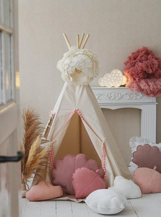 Moi Mili, beige tipitält med rosa pompom