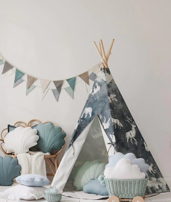 Moi Mili, tipitält night sky