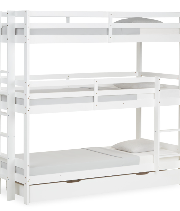 Vit trevåningssäng till barnrummet 90x200