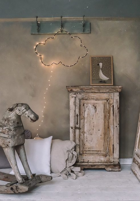 Nattlampa till barnrummet, Moln svart