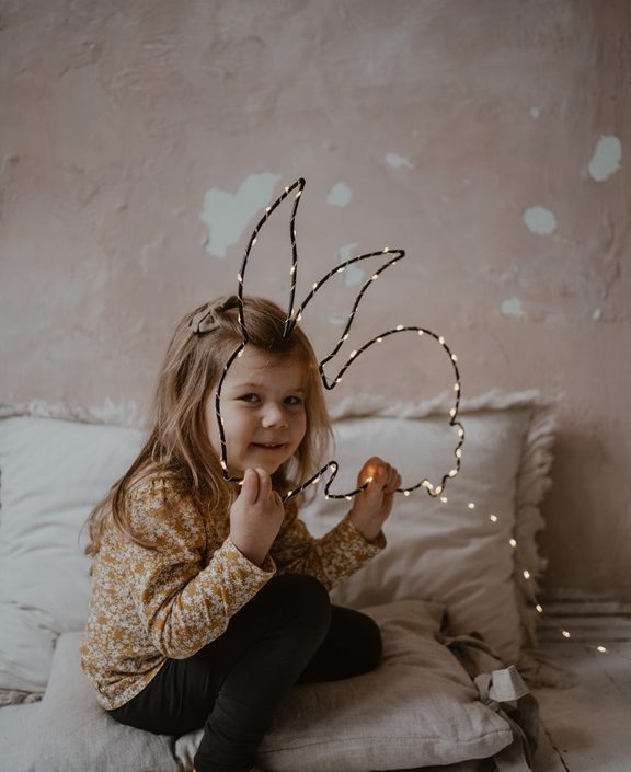 Nattlampa till barnrummet, Kanin svart