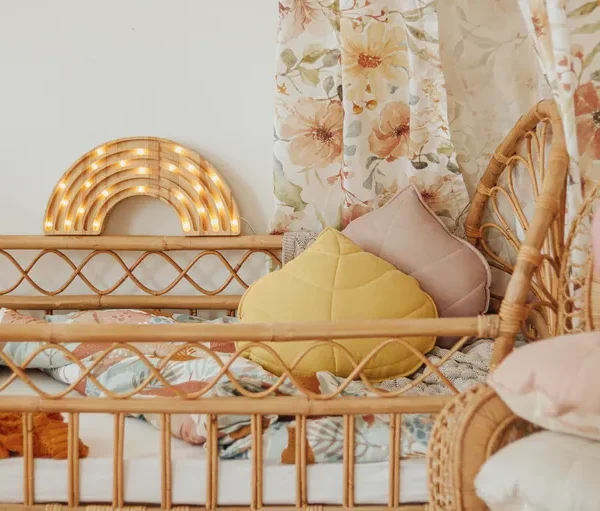 Little Lights, Nattlampa till barnrummet, Regnbåge Trä