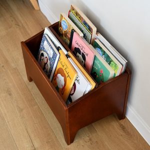 Golvbokhylla till barnrummet, oak