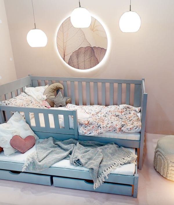 Barnsäng med stödbräda och extrasäng, Kiara