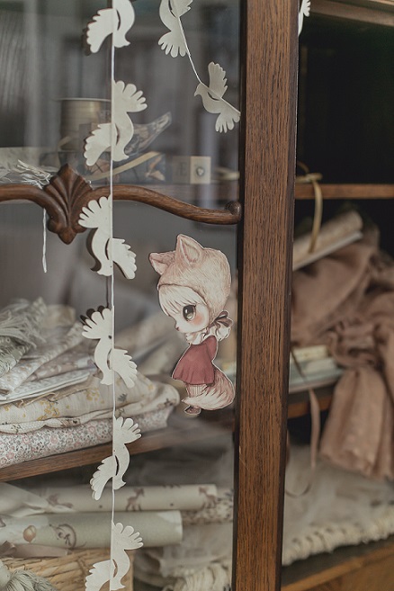 Mrs Mighetto, väggklistermärke Miss Marion - Bild 4