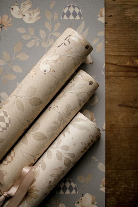 Mrs Mighetto, tapet Forest Flowers, Off White - Bild 5