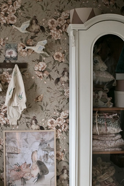 Mrs Mighetto, tapet Ponies for Hollie, Pale Green - Bild 2