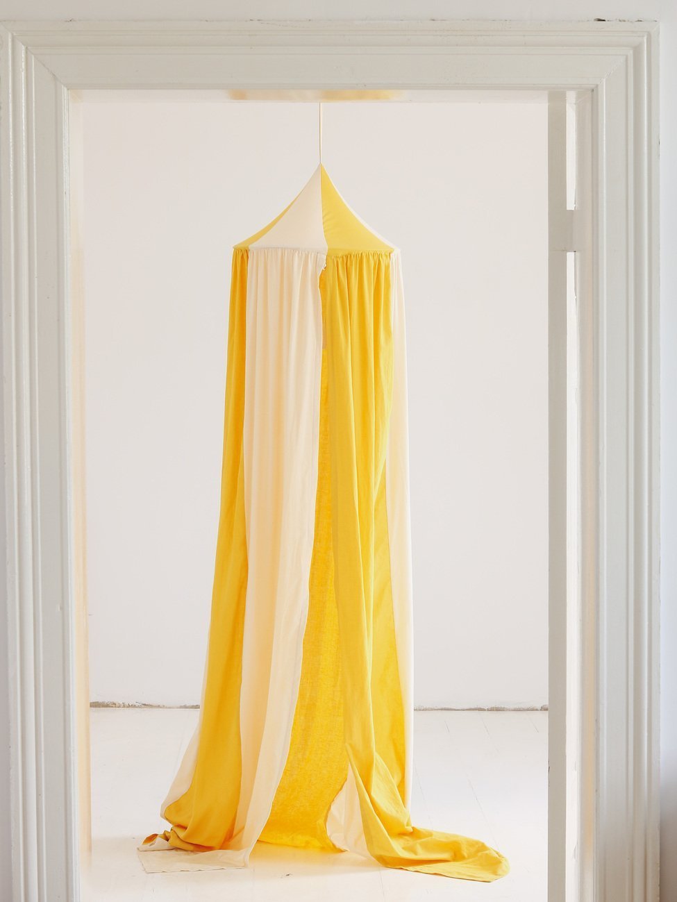 Moi Mili, Sänghimmel - Honey Cirkus