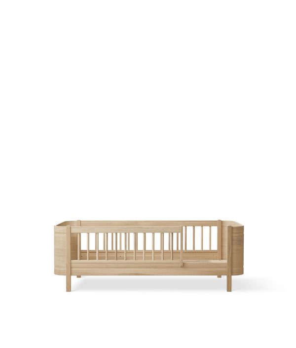 Oliver Furniture, juniorsäng Mini+, ek