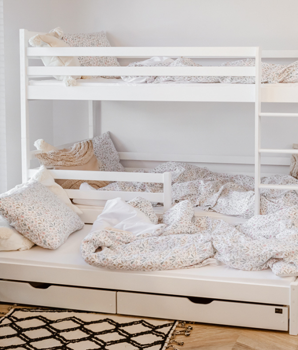 Våningssäng med tre sängar Love