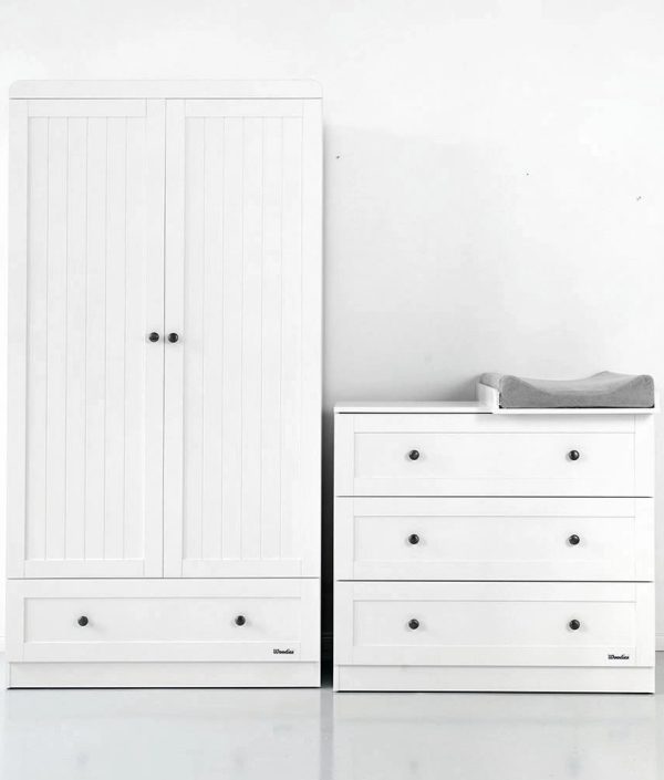 Garderob Province, vit