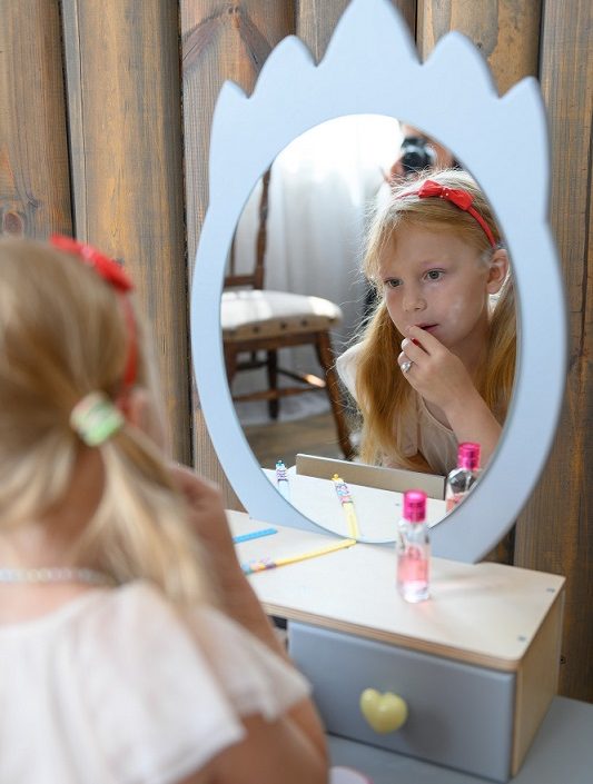 Sminkbord krona med kaninstol, grå/natur