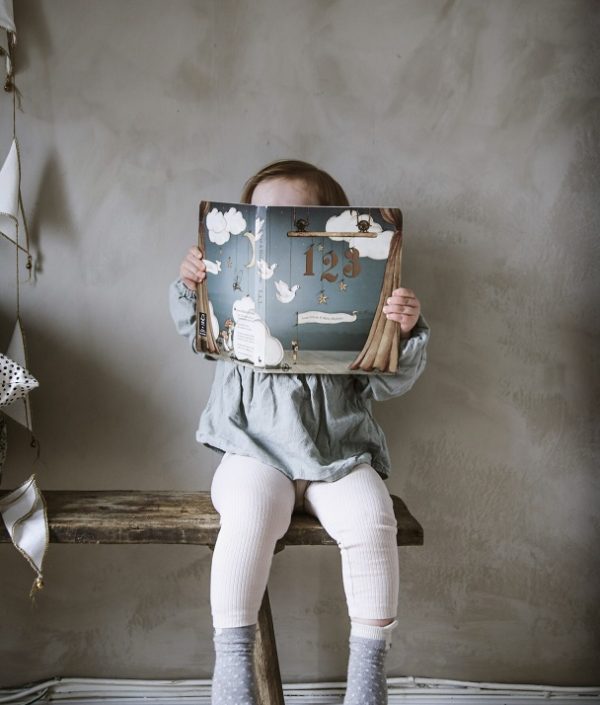 Mrs Mighetto, barnbok pekbok 123