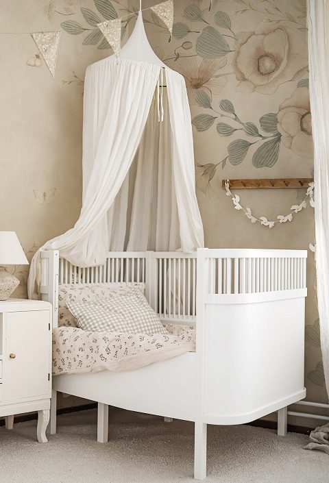 Mrs Mighetto, tapet mural The Flowering Meadow