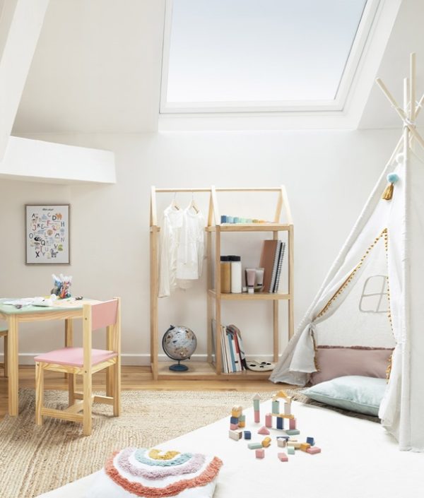 Bokhylla till barnrummet, natur hus