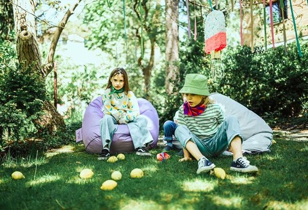 Bini saccosäck utomhus, Lily